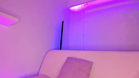 Mimi online show from December 26, 4:04 pm