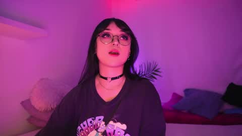 Mimi online show from April 17, 10:01 pm