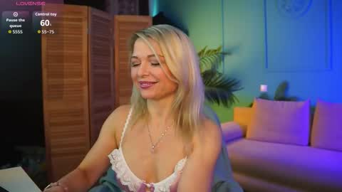 Gloria online show from October 10, 11:04 am