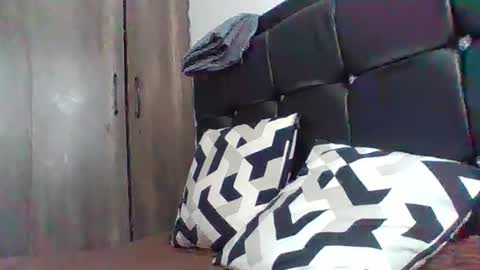 glossybae online show from October 17, 9:56 am