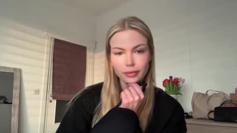 glow_angel online show from January 27, 4:01 pm