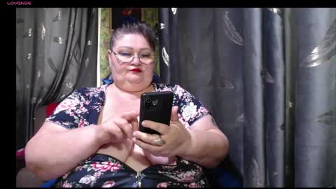 Goddess online show from April 17, 5:09 am