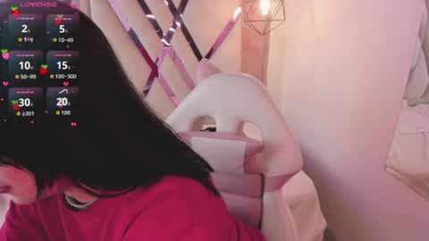 M A R T I N A  online show from February 6, 1:03 pm