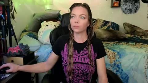 Patricia Mars           Goddess of Mars twitter thegoddessmindy online show from March 4, 3:37 pm