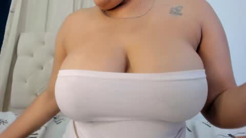 CHANELL online show from February 14, 1:23 am