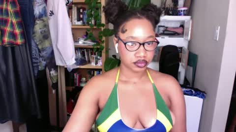 Goddess Daisy Sky online show from September 18, 6:50 pm