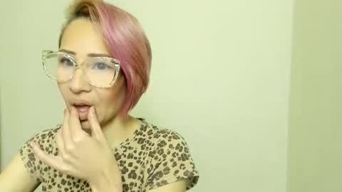 goldenrosa online show from March 21, 5:18 pm