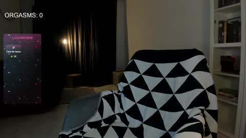 SOPHIE online show from November 5, 1:33 am