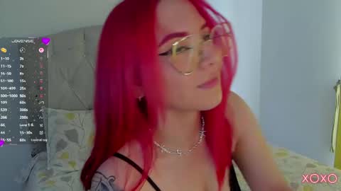 Kate  online show from June 25, 8:43 pm