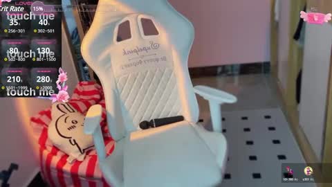 gorgeous girl33 online show from February 25, 12:47 am