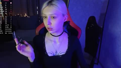 Violeta online show from December 17, 10:30 am