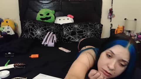 gothbaby305 online show from October 17, 10:35 pm