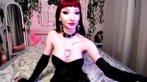    online show from February 21, 11:32 pm