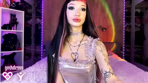    online show from February 18, 6:45 am