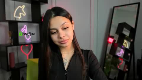 grace_more online show from February 28, 5:45 pm