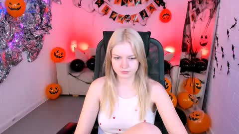 Grace Glamour online show from October 23, 5:13 am