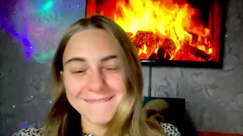 gracetorrezz online show from September 15, 7:32 pm