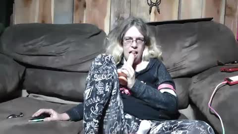 Granny Low online show from February 11, 11:33 pm