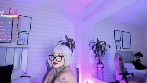   online show from November 11, 7:11 pm