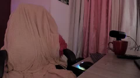 Medussa online show from March 22, 1:11 am