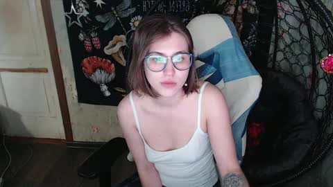 Lina online show from April 6, 11:22 am