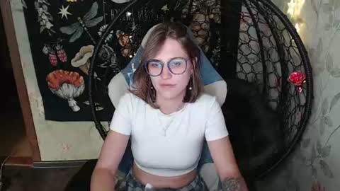 Lina online show from July 17, 11:47 am