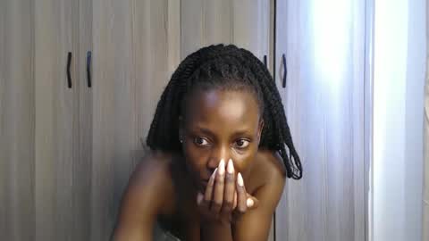 Miss Incredible online show from November 9, 11:06 am