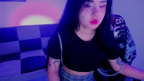 gwenhazel online show from September 15, 11:51 am