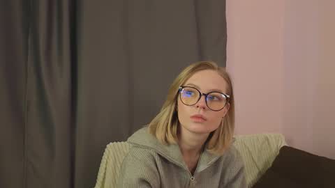 Jannie online show from November 16, 9:21 am