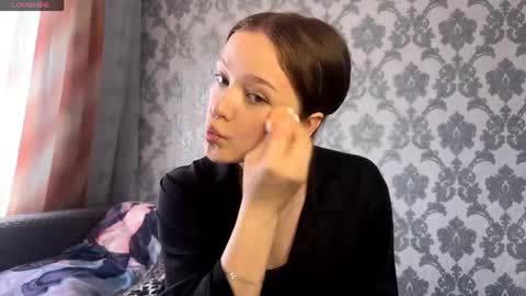 Nika Kova online show from June 4, 9:14 am
