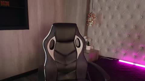 hadde_rosse online show from November 23, 5:21 am