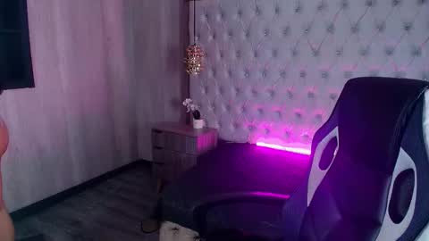 hadde_rosse online show from November 21, 4:14 am