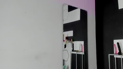 haileycat_ online show from January 13, 1:23 am