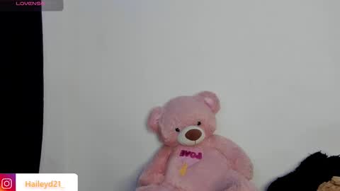 Hailey online show from March 7, 2:18 am