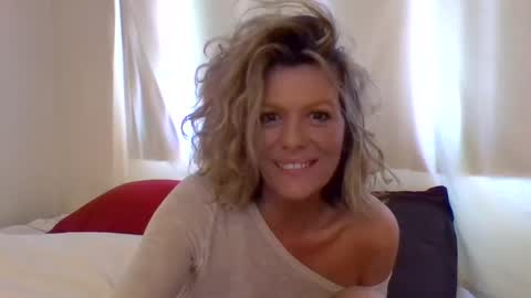 Hailey online show from January 8, 11:19 pm