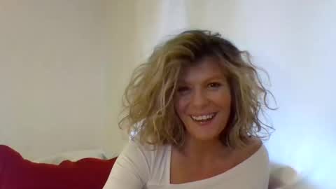 Hailey online show from March 11, 11:37 pm