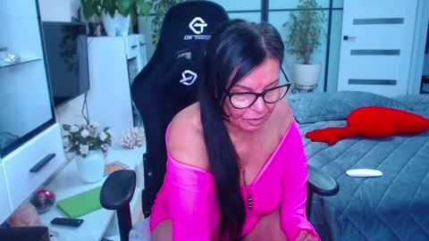 Monika online show from February 14, 1:29 pm