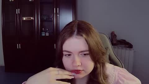 HaleySun online show from November 15, 9:43 am