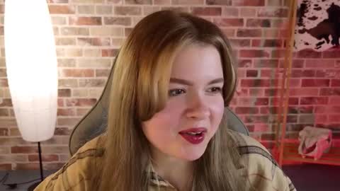 HaleySun online show from October 16, 2:09 pm