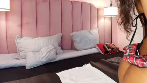  Hally Bans  online show from February 18, 6:49 pm