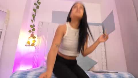 hanah_gray online show from February 17, 11:09 am