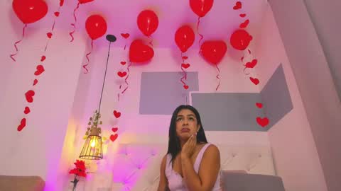 hanah_gray online show from February 15, 11:39 am