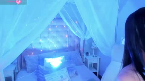 hanna  online show from March 2, 3:45 am