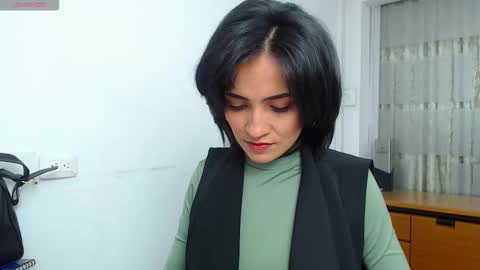 Sara online show from November 3, 1:48 pm