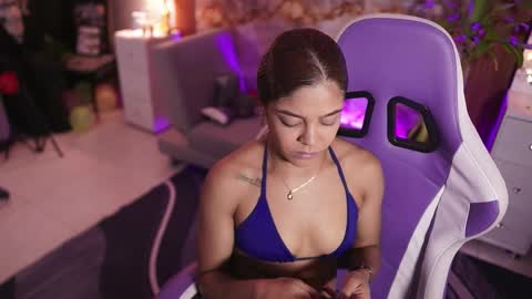 HANNA  online show from November 4, 11:21 pm