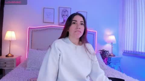 Hanna Klover online show from June 19, 1:58 pm