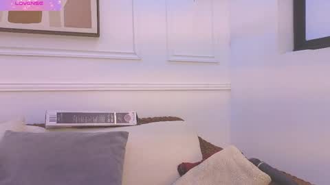 HANNA SOFIA online show from April 19, 10:15 am