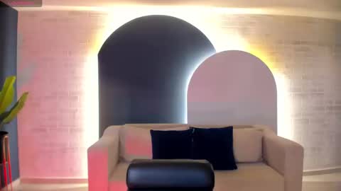  Hanna Connor  online show from September 11, 3:40 am