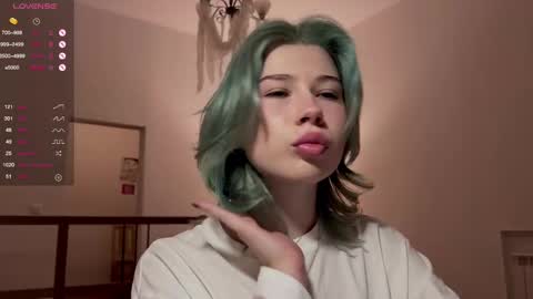 Hannah Allin online show from February 22, 5:31 pm