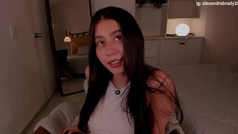 Hannah online show from October 12, 2:47 am